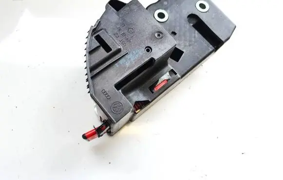 Skoda Octavia Mk2 (1Z) Seat back rest lock catch 1k0885681e