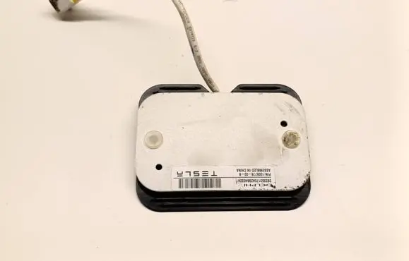 Tesla Model S Seat pressure sensor 283353170 100577800B