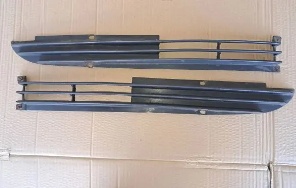 Mercedes-Benz COMPAKT W115 Front grill 1158880223