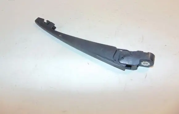 Suzuki Swift I Rear wiper blade arm 3882163J00 39870