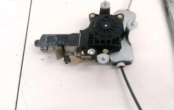 Hyundai Sonata Rear door window regulator motor