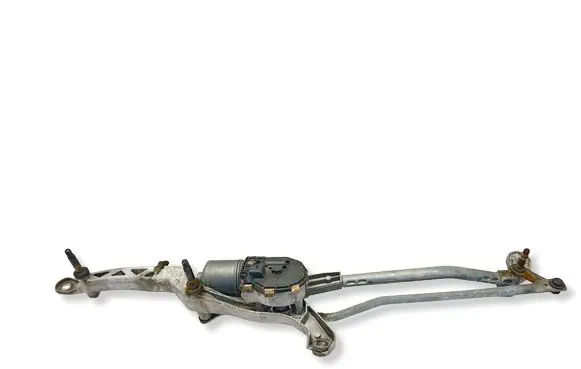 Mercedes-Benz C W204 Front wiper linkage and motor 0390241843 071997028935 1397220567