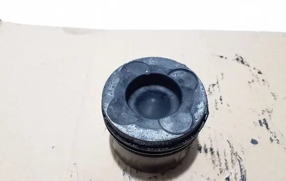Nissan Cab Star Piston with connecting rod A2010EC00B
