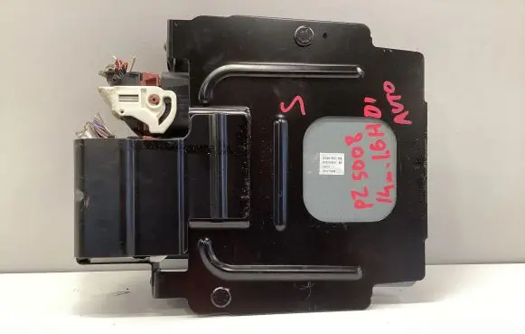 Citroen DS3 Engine control unit/module 9804127280