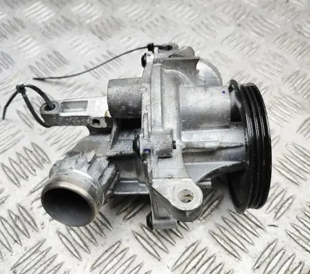 Volvo XC90 Water pump 32441161