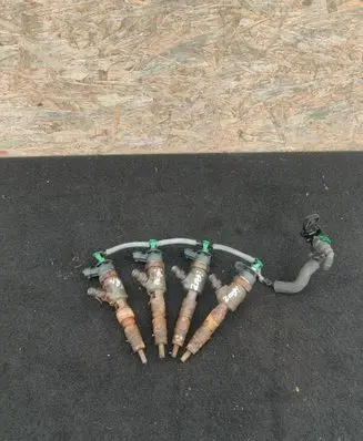 Peugeot 207 Fuel injectors set 0445110340