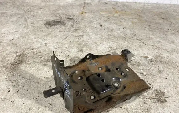 Nissan X-Trail T30 Battery tray 