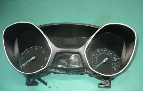 Ford Focus Speedometer (instrument cluster) BM5T10849DU