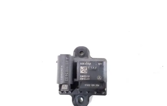 Mercedes-Benz A W176 Glow plug pre-heat relay A6519005602