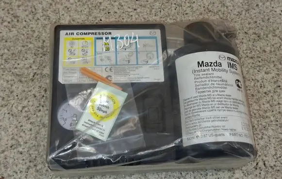 Mazda CX-5 Tire air pump compressor 