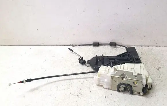 Mercedes-Benz ML W164 Rear door lock 1697302235