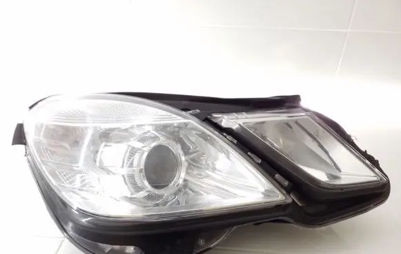 Mercedes-Benz E W212 Headlight/headlamp A2128200261