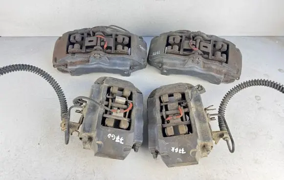 Front brake caliper