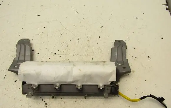 Mitsubishi Eclipse Cross Knee airbag 7030A63650