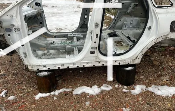 Opel Crossland X Front sill (body part) 