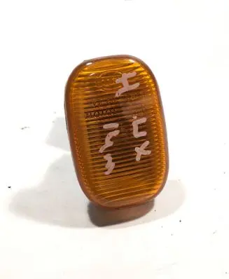 Toyota Hilux (AN10, AN20, AN30) Front fender indicator light E130640
