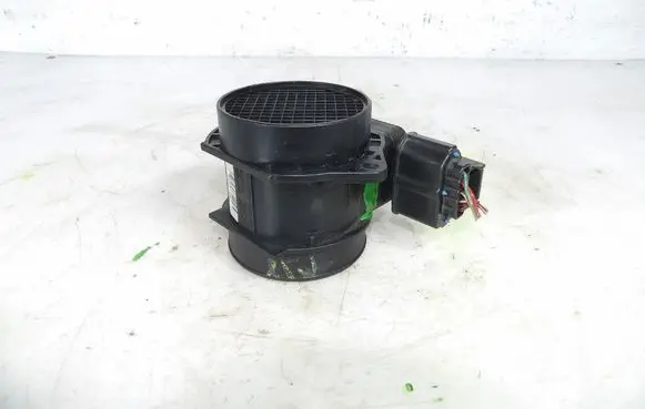 Volvo S40, V40 Mass air flow meter 30611533