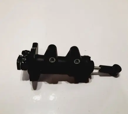 Audi A6 S6 C6 4F Clutch master cylinder 4F0721401B