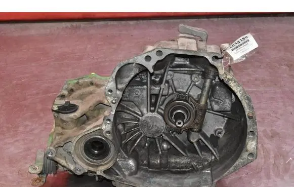 Nissan Almera Tino Manual 6 speed gearbox 4M401