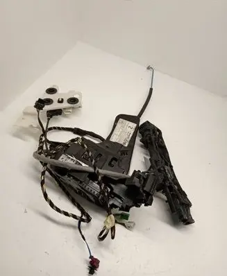 Mercedes-Benz S AMG W222 Front door lock motor A2177600300