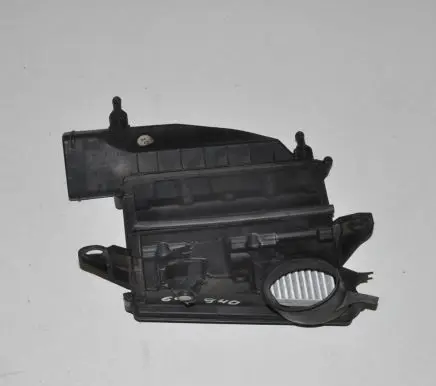 Mercedes-Benz ML W164 Air filter box A6420900901
