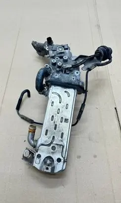 Mercedes-Benz Vito Viano W447 EGR valve cooler A6511400675 A6511400860
