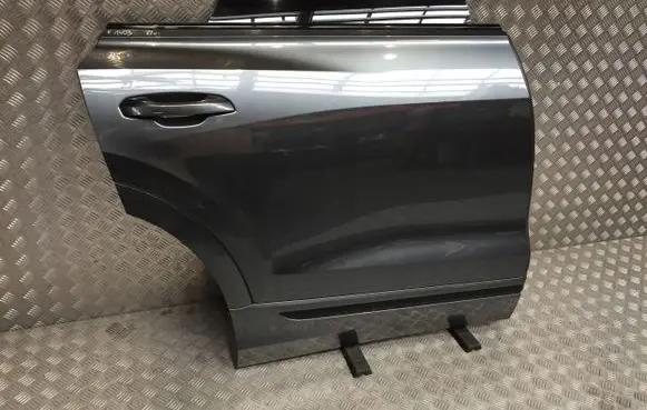 Audi Q8 Front door XGR2226