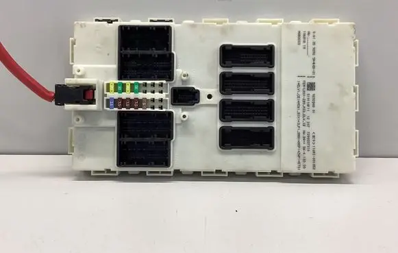 BMW 1 F20 F21 Central body control module 9292948 51911AF11 116RI001052