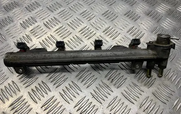 Volkswagen Golf IV Fuel main line pipe 036133319