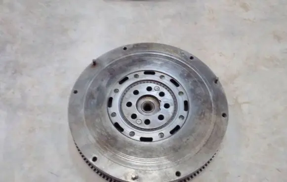 Audi A6 S6 C4 4A Dual mass flywheel 078105266D 415005210 190410814