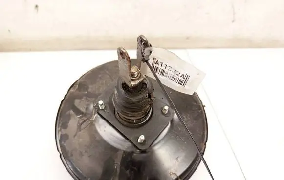 Toyota RAV 4 (XA30) Brake booster 13101015600