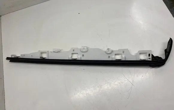 BMW 4 F32 F33 Rear door rubber seal (on body) 7280295