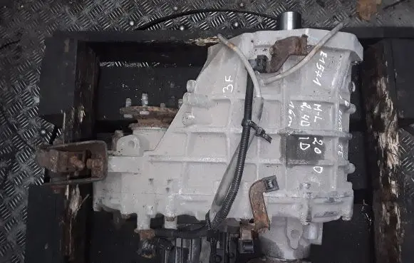 Mitsubishi L200 Gearbox transfer box case 3200a194