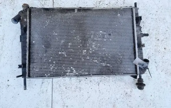 Ford Mondeo Mk III Coolant radiator 1S7H8C342CB