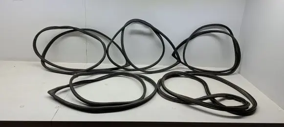 Hyundai i40 Front door rubber seal 