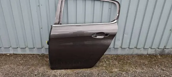 Peugeot 308 Rear door 