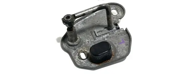 Skoda Kodiaq Engine bonnet/hood lock/latch loop/hook 565823185 43449