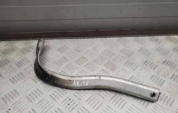 Audi A8 S8 D4 4H Fender mounting bracket 4H0821259B