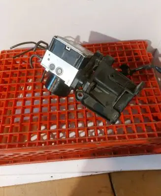 Mercedes-Benz E W212 ABS Pump A0009019800 A0084315612 FD13M09
