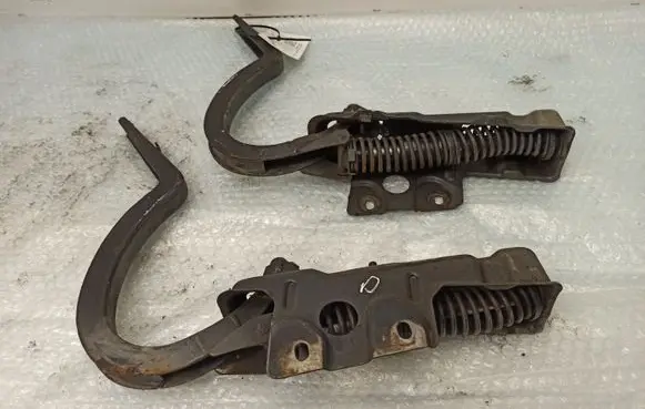Mercedes-Benz S W126 Loading door hinge set 