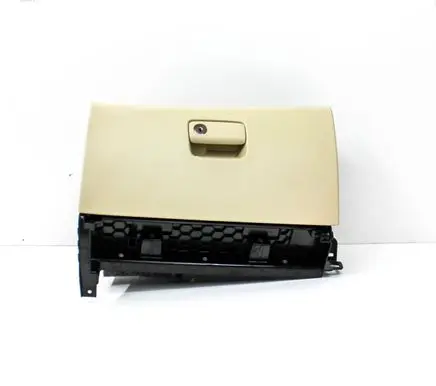 Mercedes-Benz CLA C117 X117 W117 Glove box