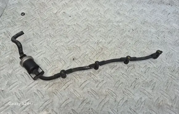 Volkswagen PASSAT B7 Fuel return line/hose 03L201360G 2136300 1928301
