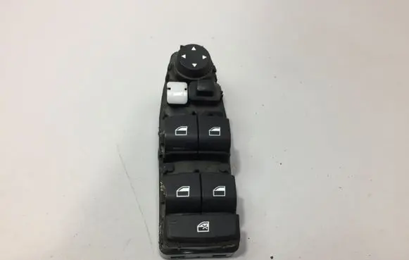 BMW 5 F10 F11 Electric window control switch 9241957