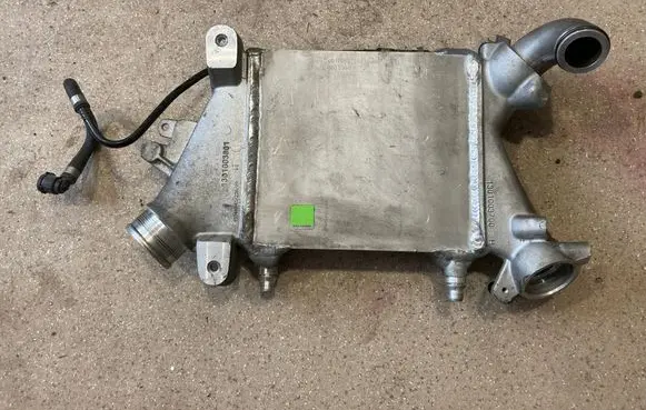 BMW X5 G05 Intercooler radiator 8575430