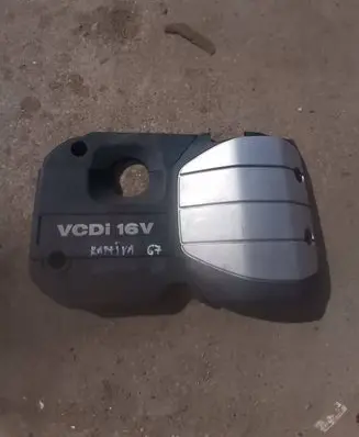 Chevrolet Captiva Engine cover (trim)