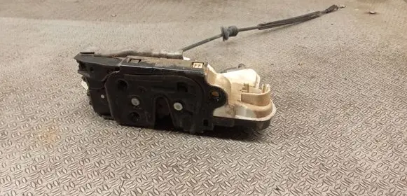 Skoda Yeti (5L) Front door lock 5K1837015
