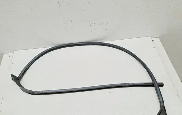 Ford Transit Courier Sliding door rubber seal 