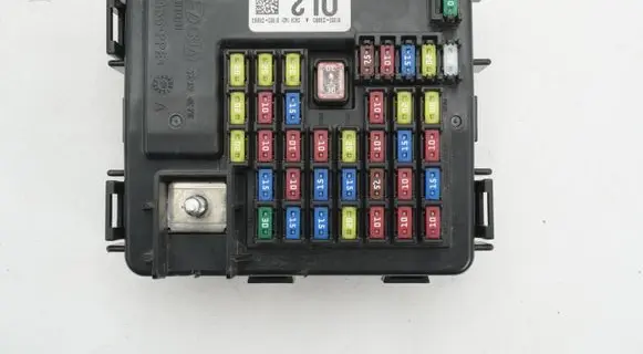 KIA Sportage Fuse box set 91950D9880
