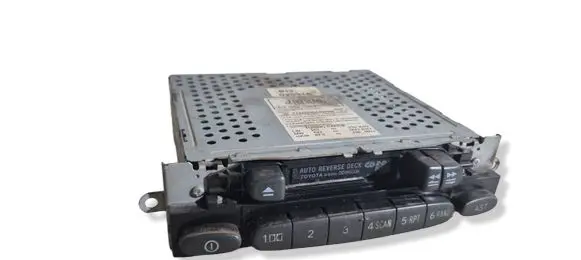 Toyota Yaris Radio/CD/DVD/GPS head unit 020318