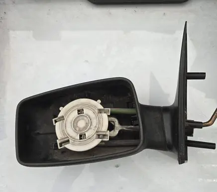 Seat Toledo I (1L) Manual wing mirror E9010039